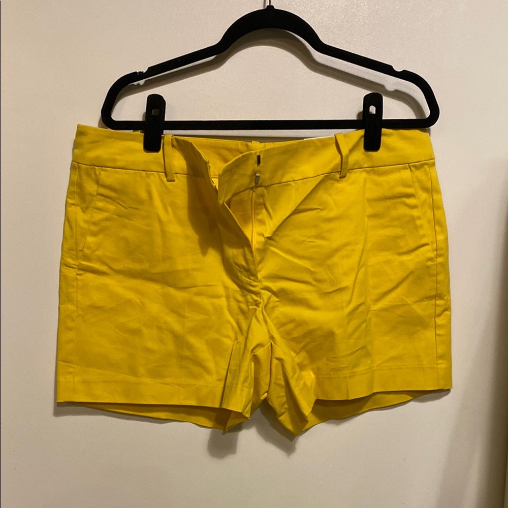Ann Taylor 5” Yellow Women's Shorts NWT